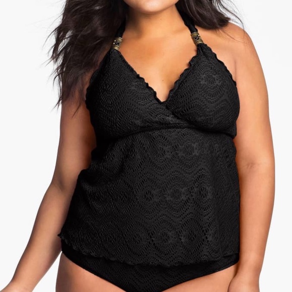 BECCA Other - BECCA Black Marbella halter crochet tankini top 2X